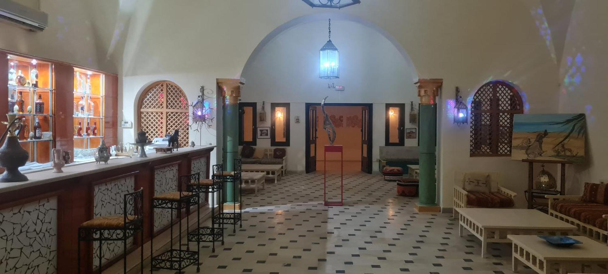 Hotel Pansy Qasr Ghilan Exterior foto